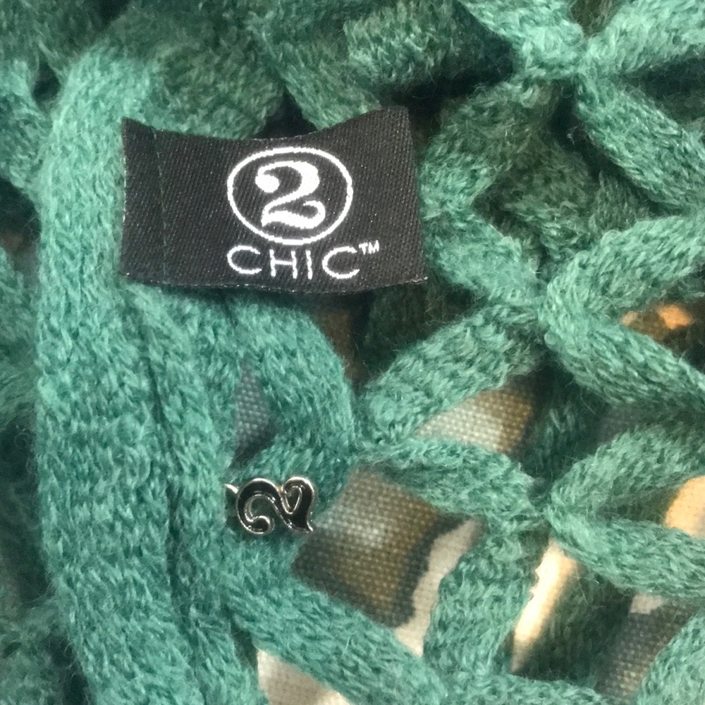 2 Chic Infinity Scarf - Picture 4 of 4